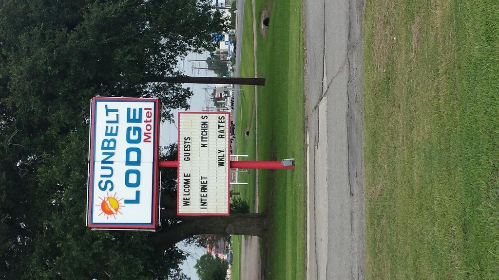 Sunbelt Lodge Motel 아브빌 외부 사진