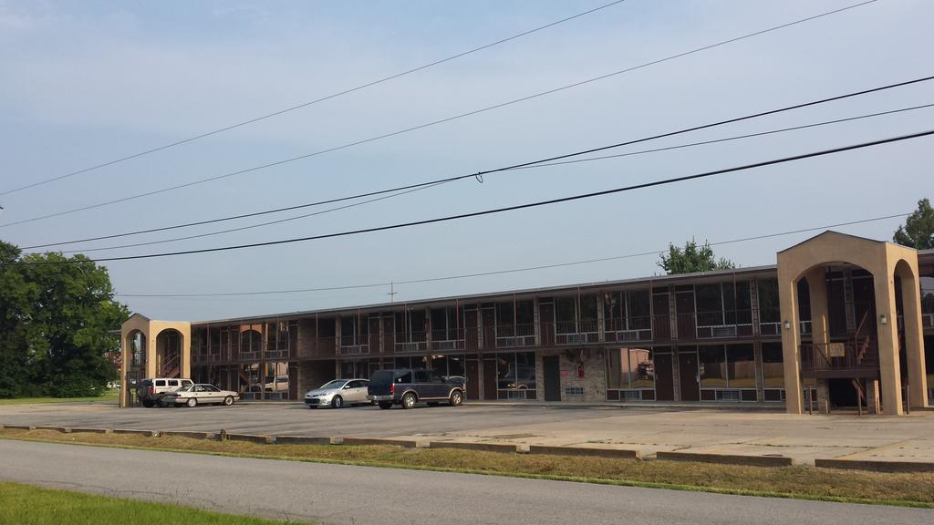 Sunbelt Lodge Motel 아브빌 외부 사진