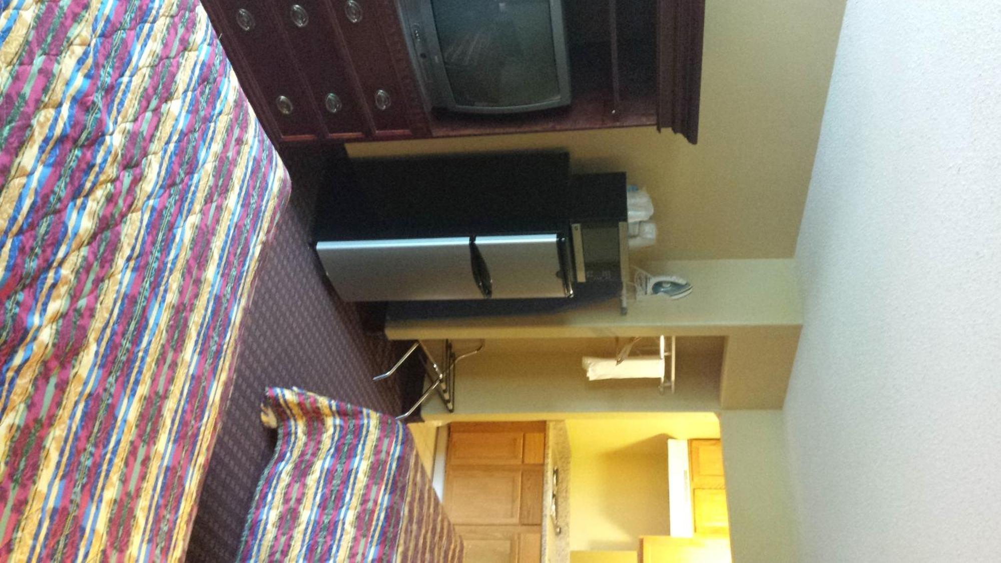Sunbelt Lodge Motel 아브빌 외부 사진