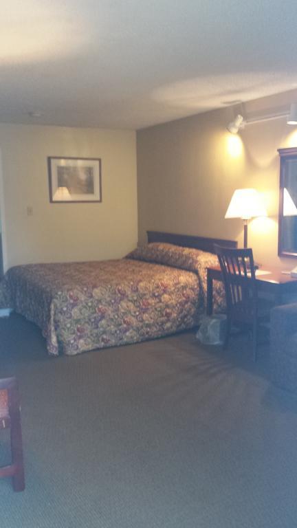Sunbelt Lodge Motel 아브빌 외부 사진