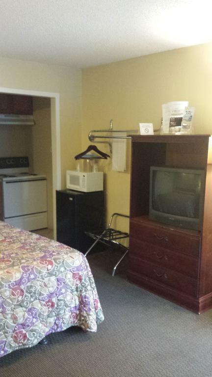 Sunbelt Lodge Motel 아브빌 외부 사진