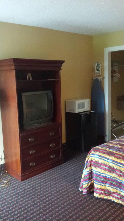 Sunbelt Lodge Motel 아브빌 외부 사진