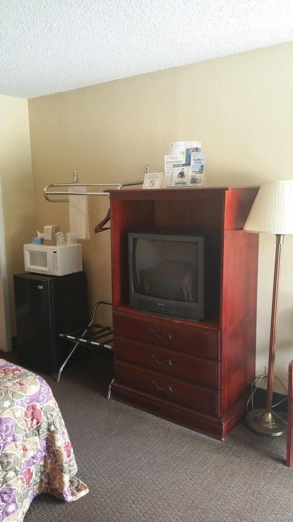 Sunbelt Lodge Motel 아브빌 외부 사진
