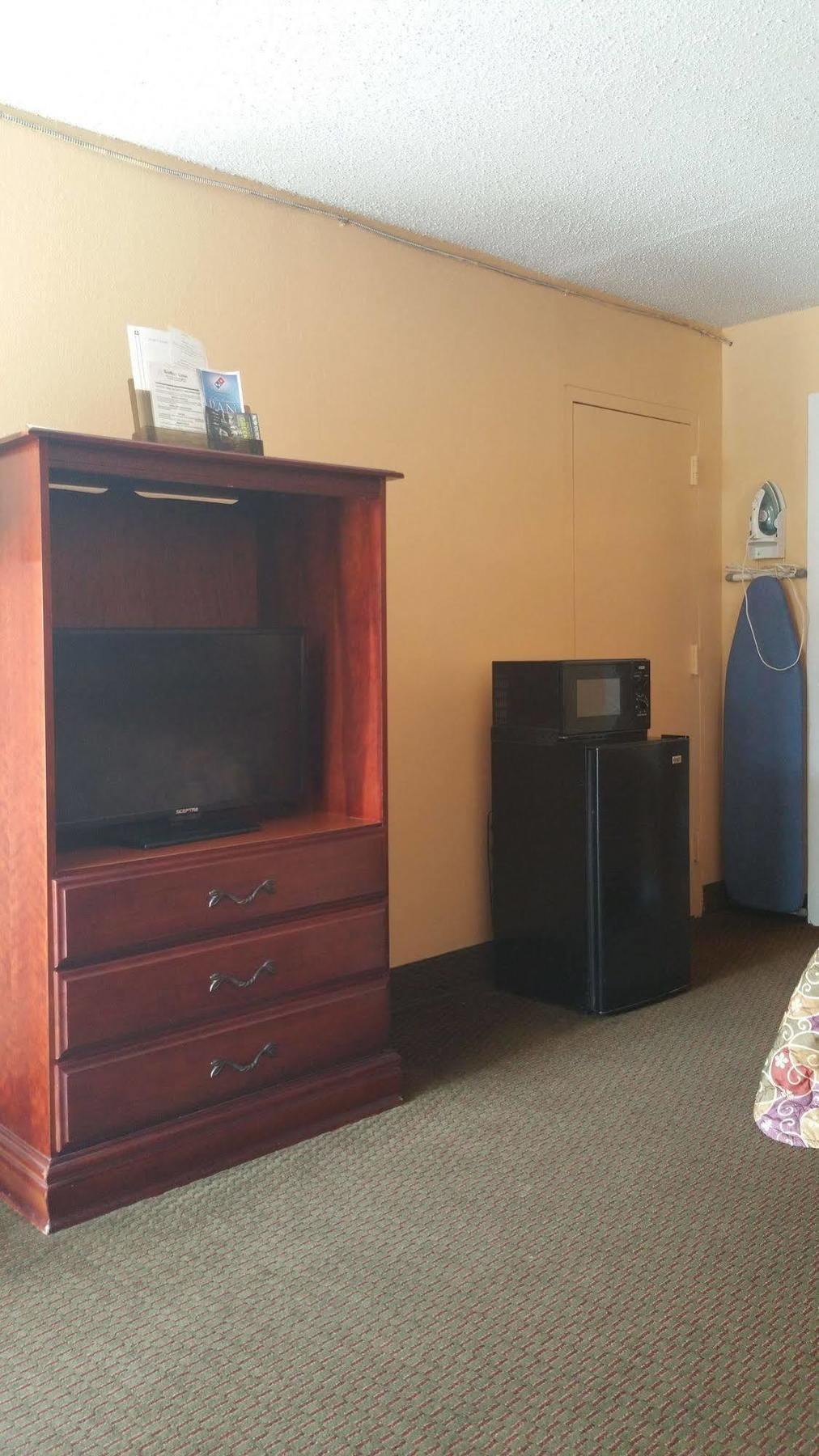 Sunbelt Lodge Motel 아브빌 외부 사진