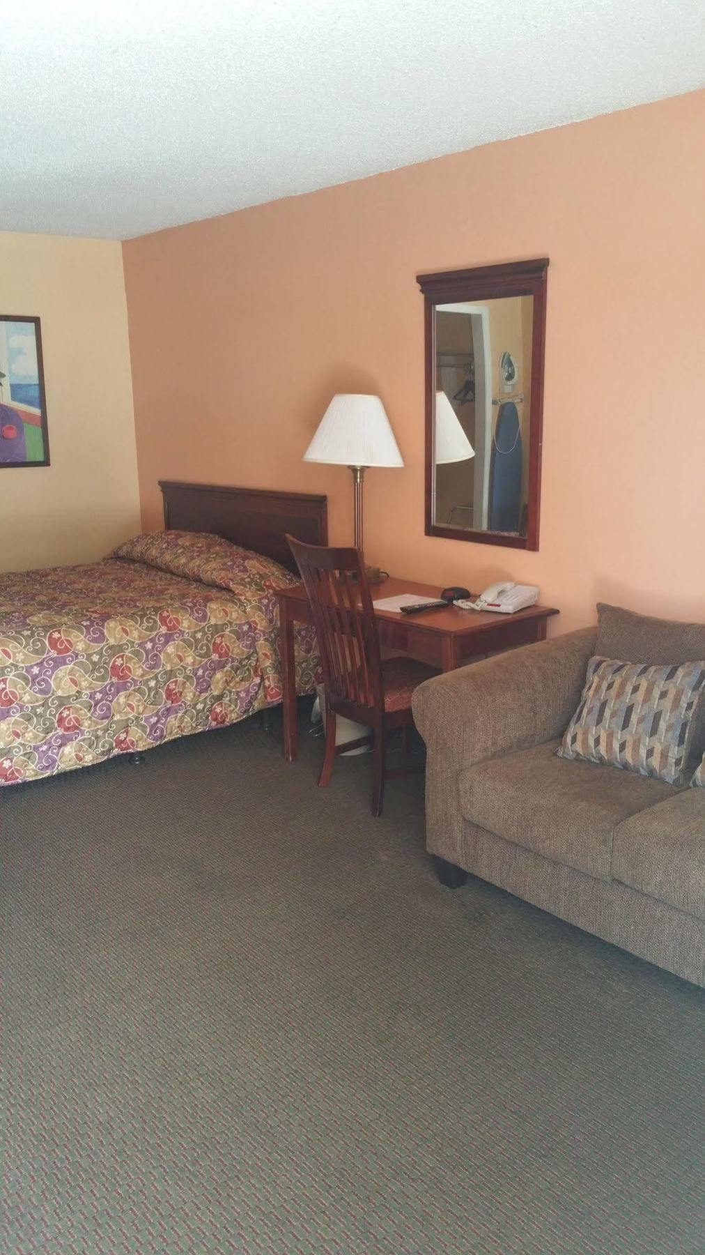 Sunbelt Lodge Motel 아브빌 외부 사진