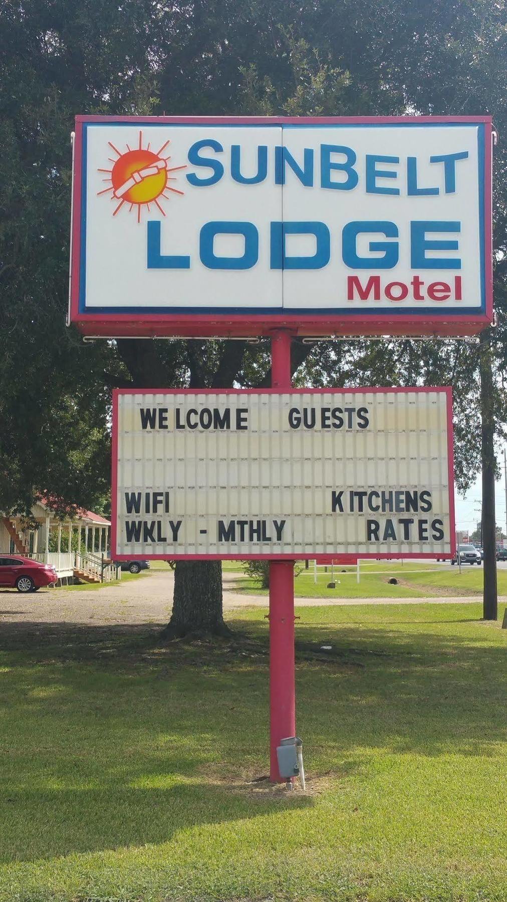 Sunbelt Lodge Motel 아브빌 외부 사진